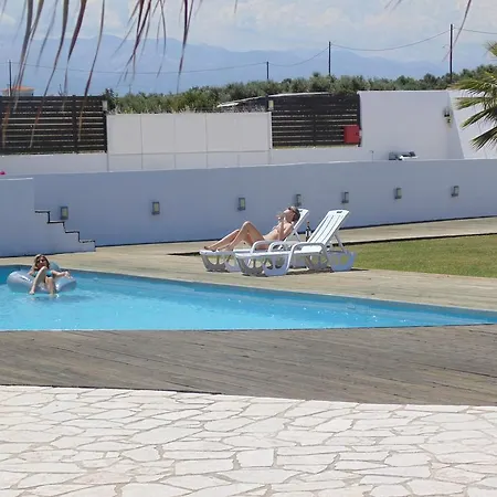 Reveli Estate Villa *